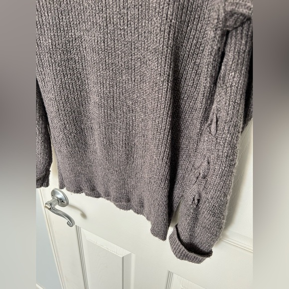 2/$30 entro chunky sweater open braided tie sleeves mauve purple color medium - Picture 7 of 7